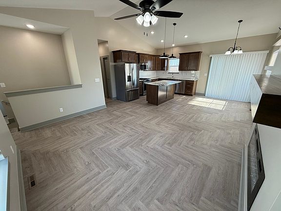 4th image of 5126 N Toben Dr