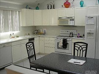 3rd image of 133 N Jefferson Ave