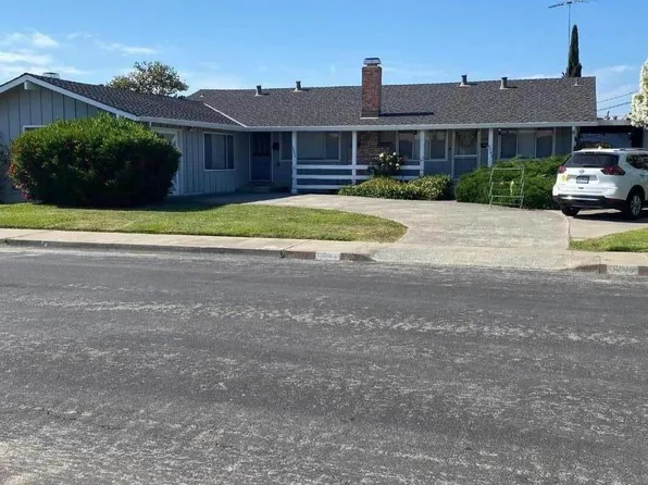 3245 McKinley Dr, Santa Clara, CA 95051
