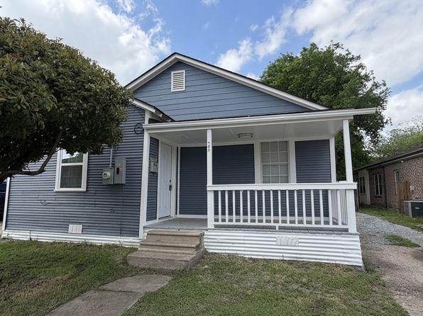 705 Elm St