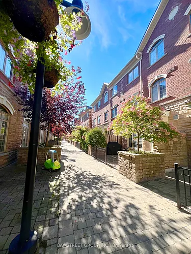 8 Brighton Pl #56 Photo 1