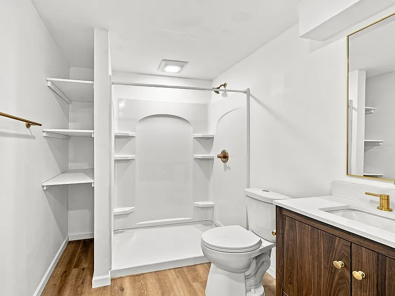 3416 W Columbia Ave — Photo 7