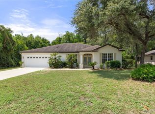 9 Pine St, Homosassa, FL 34446