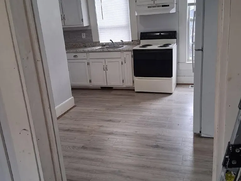 20 Vine St #1A — Photo 3