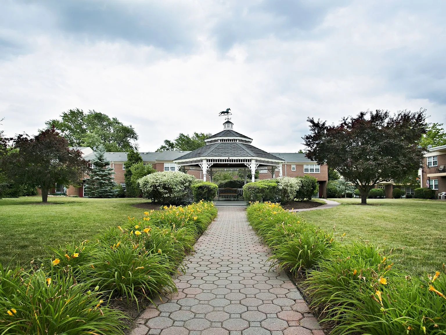 Green Acres Homes — Photo 3