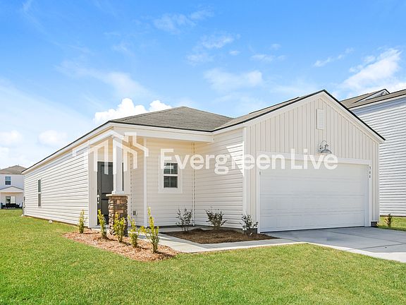 3rd image of 366 Pine Crest View Dr