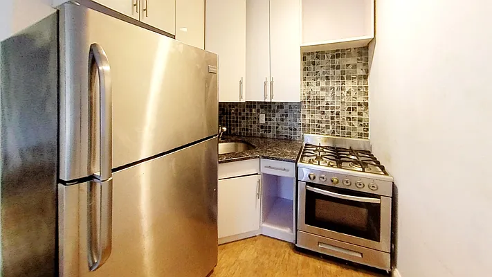 Rented by Compass | media 13