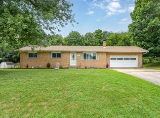160 Eisenhower Dr, Battle Creek, MI 49014
