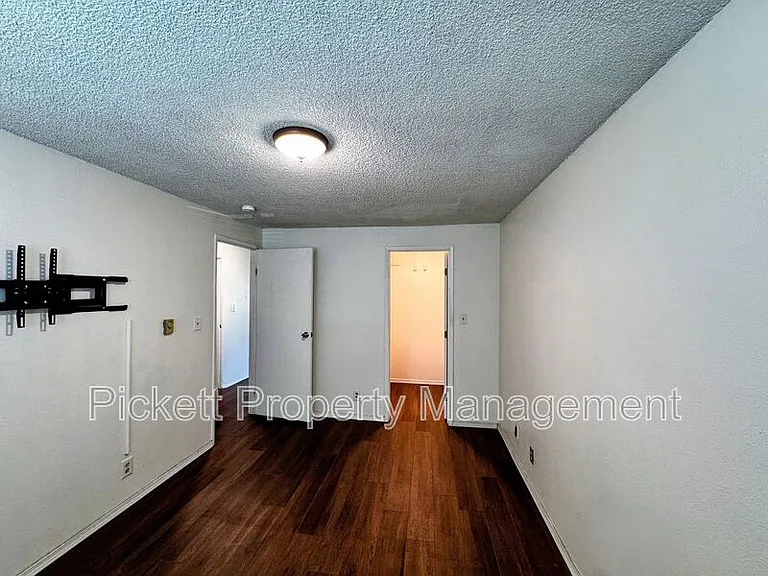 3206 Pine Rd NE #C14 — Photo 11