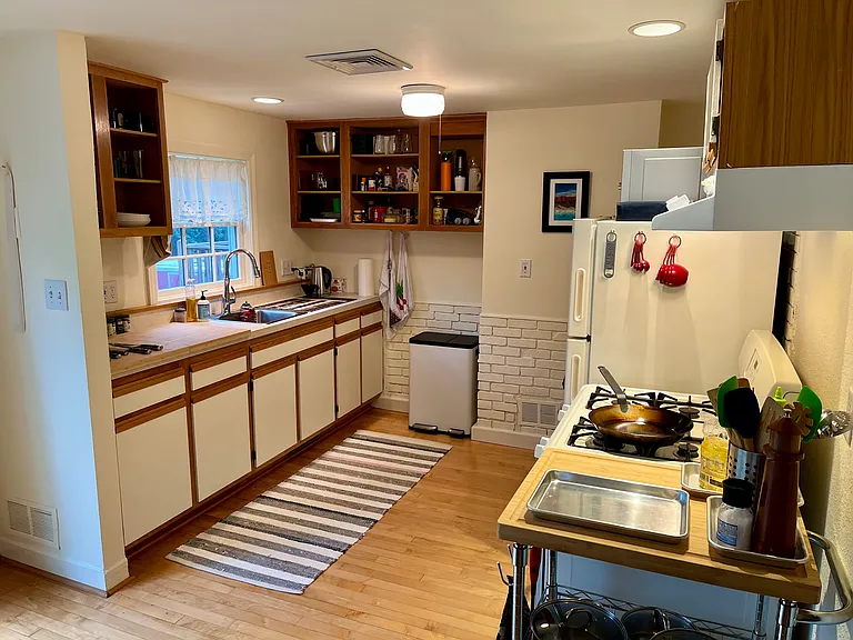 49 Sunnyside Ave — Photo 14