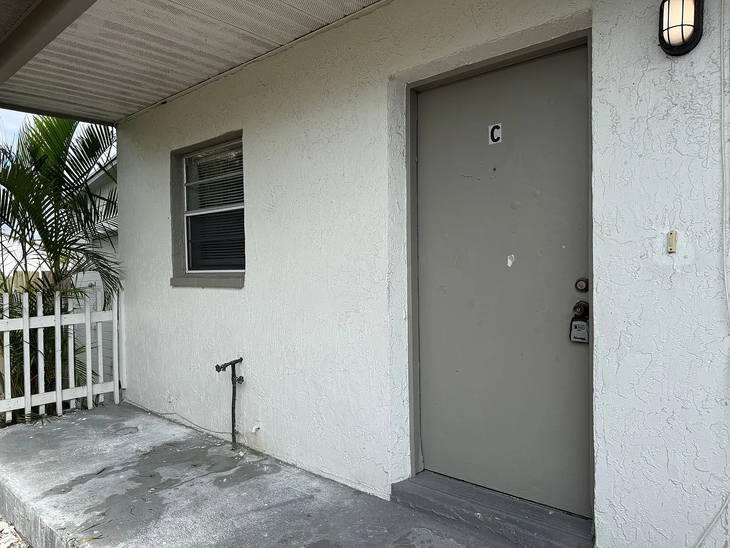 Pinellas Park Triplex Units — Photo 3