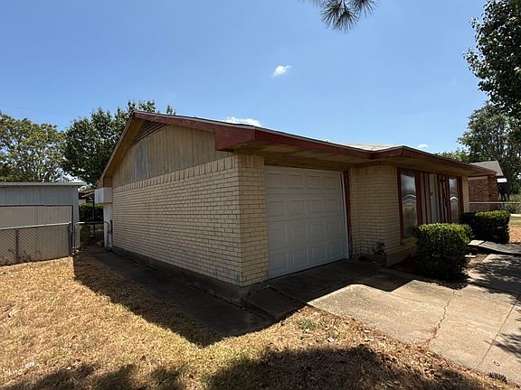 4th image of 3976 Avocado Dr