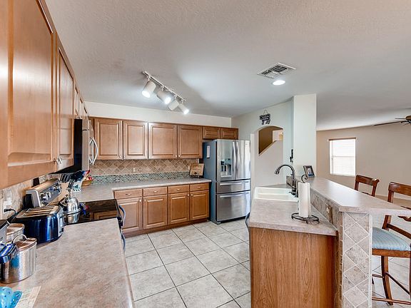 31844 N De-006-7-Kitchen-MLS_Size
