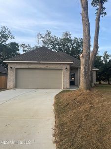 18087 Lakeshore Dr, Gulfport, MS, 39503