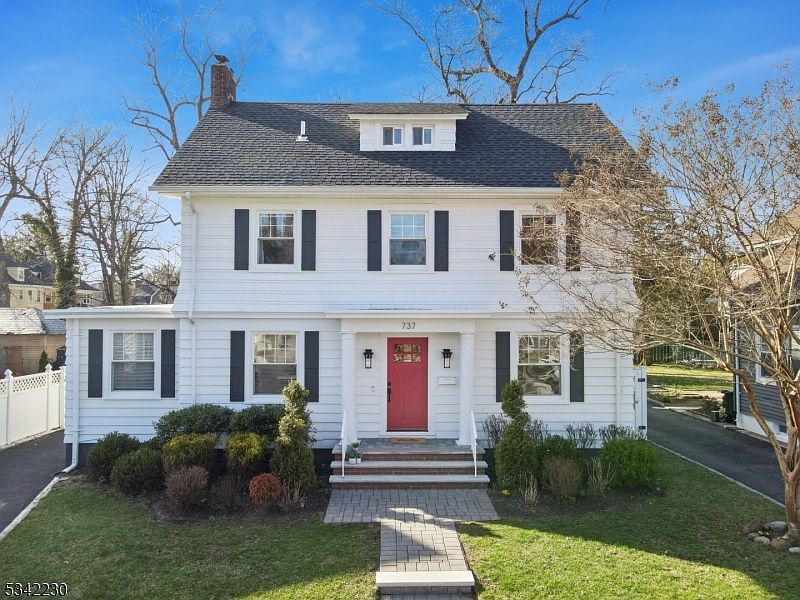 1st image of 737 Haxtun Ave