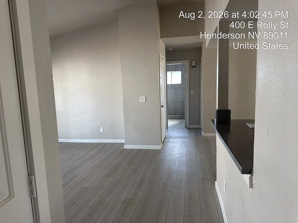 4 bed, 1248 sqft, $2,200 — Photo 2