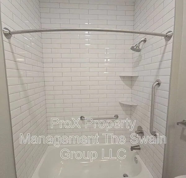 701 Bates Ave SW #202 — Photo 15