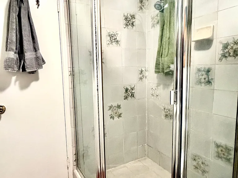 2421 Cheremoya Ave #1/2 — Photo 7