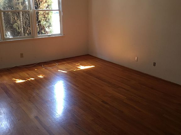 3rd image of 541 S Glassell St #1