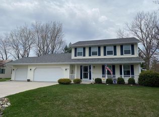 2106 Waverly Ct, Sheboygan, WI 53083