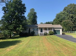 311 Hunters Ridge Dr #311, Mills River, NC 28759