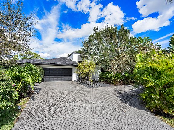 5202 Foxpointe Cir, Delray Beach, FL 33445 | MLS #RX-10959076 | Zillow