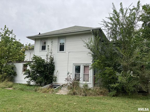 2nd image of 210 S Jefferson St