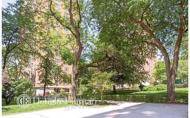 Sold by Douglas Elliman | media 15