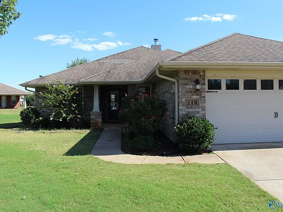 2nd image of 118 Diamond Head Cir