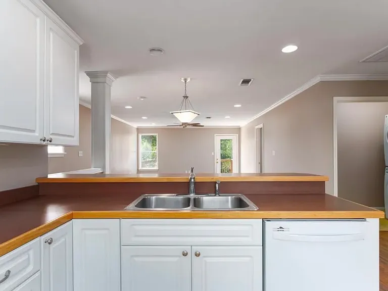 4010 Savannah St #C — Photo 5