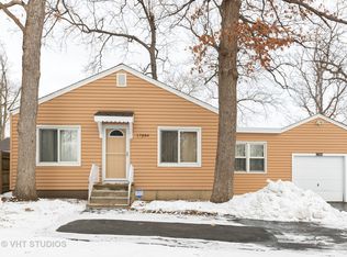 17884 W Big Oaks Rd, Grayslake, IL 60030