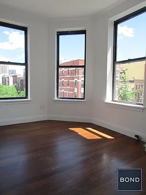 Rented by Bond New York | media 1