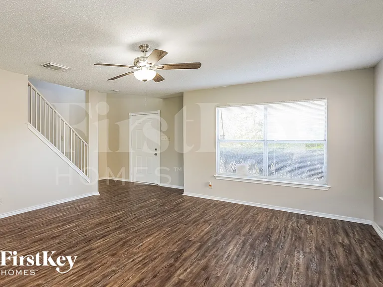 7915 Cherry Glade — Photo 5