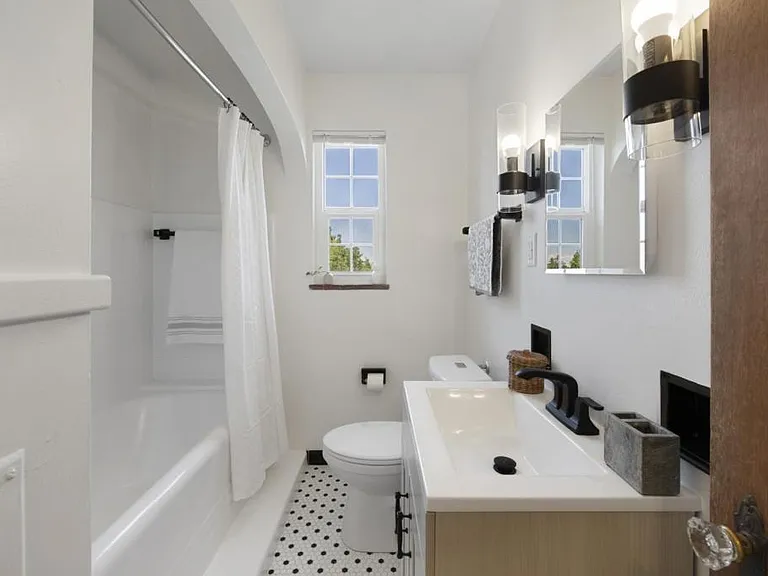 1401 Fairfax St #8 — Photo 18