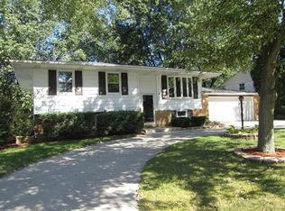 3410 W 78th Ave, Merrillville, IN 46410