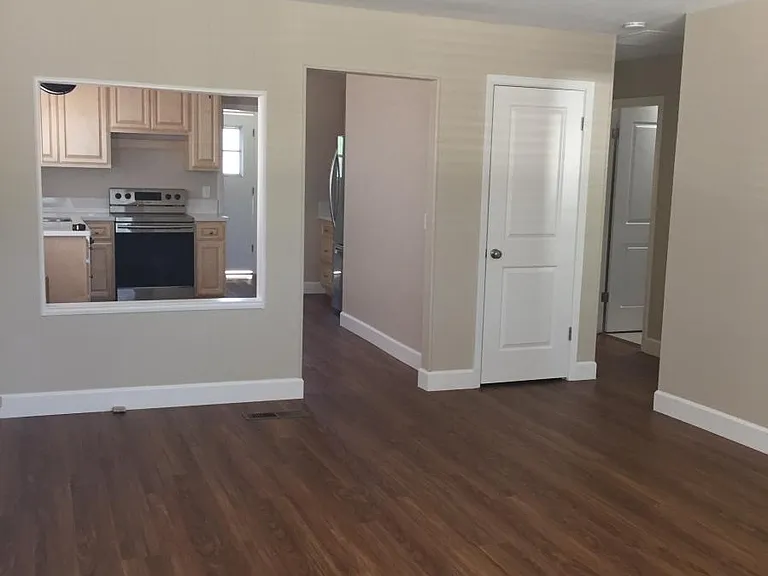 5763 Lalor Dr — Photo 6