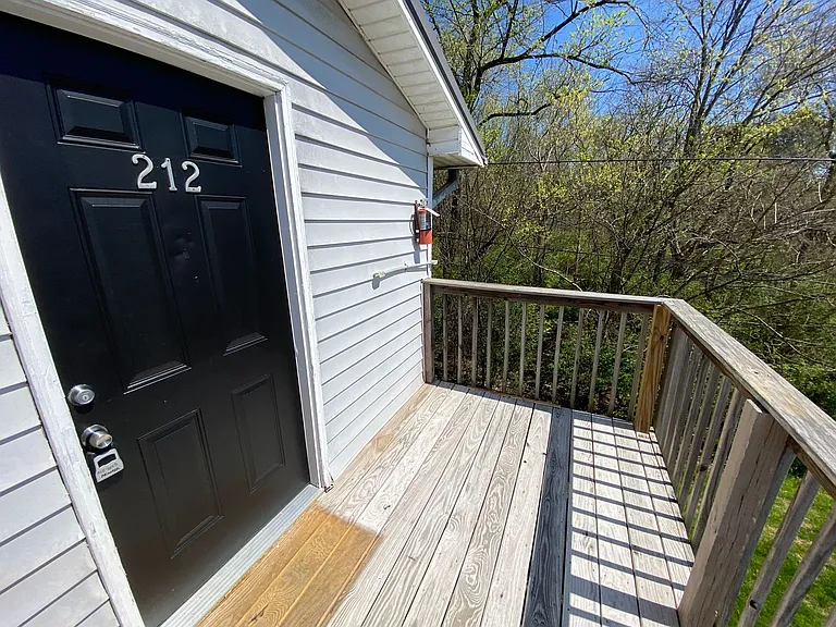 204 Courtyard Cir — Photo 99