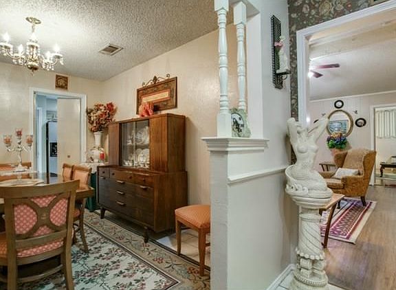5th image of 722 Forest Ln