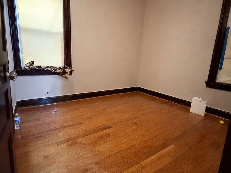 102 Marion St #1 — Photo 4