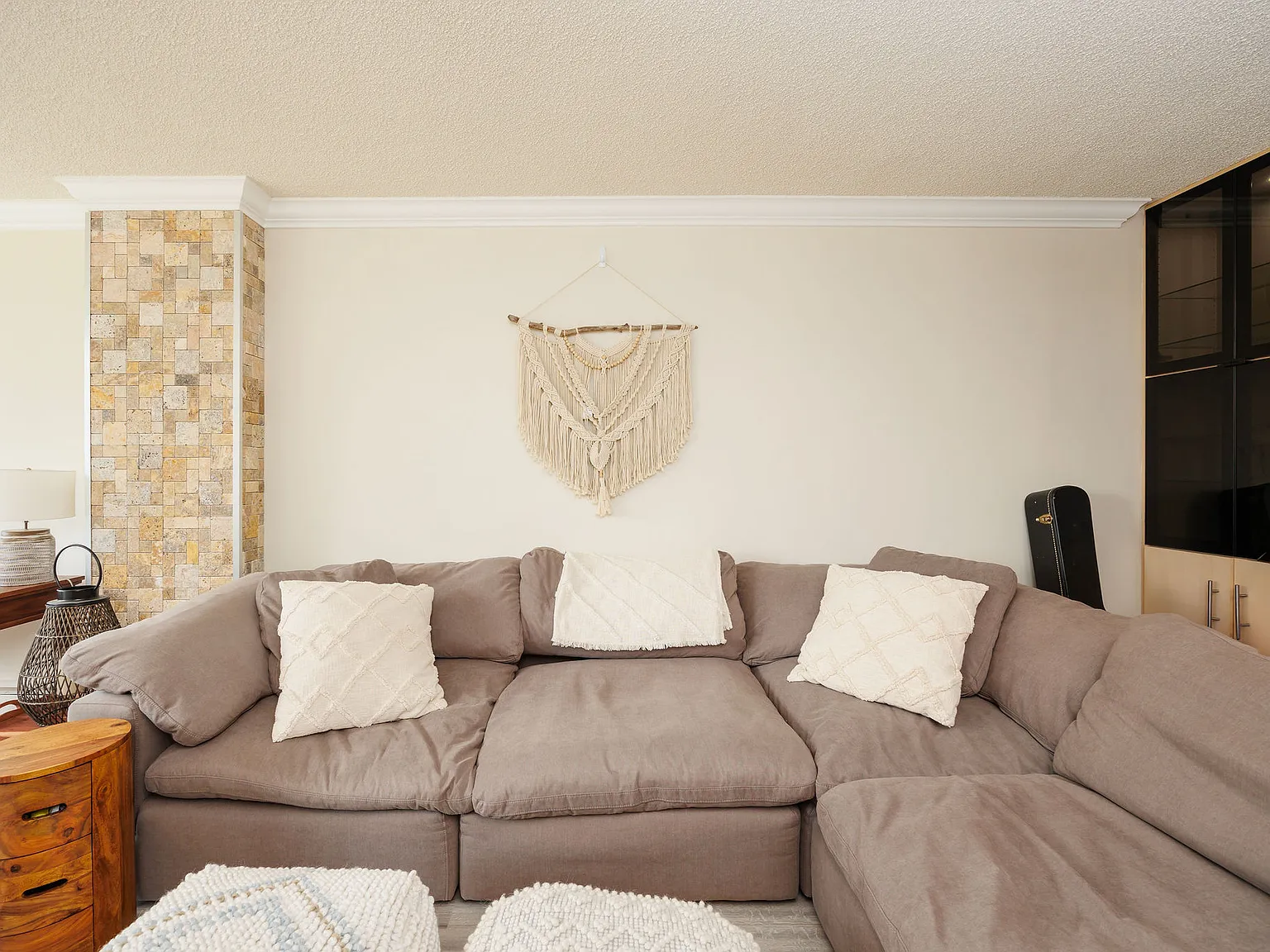 1 bed, 760 sqft, $2,495 — Photo 2