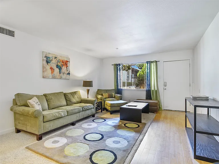 2303 E Side Dr #112 — Photo 13
