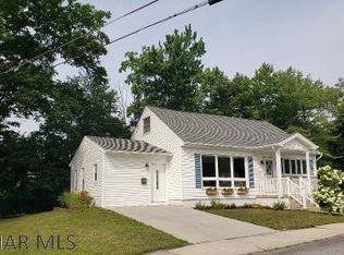 2403 Horner Dr, Altoona, PA 16601
