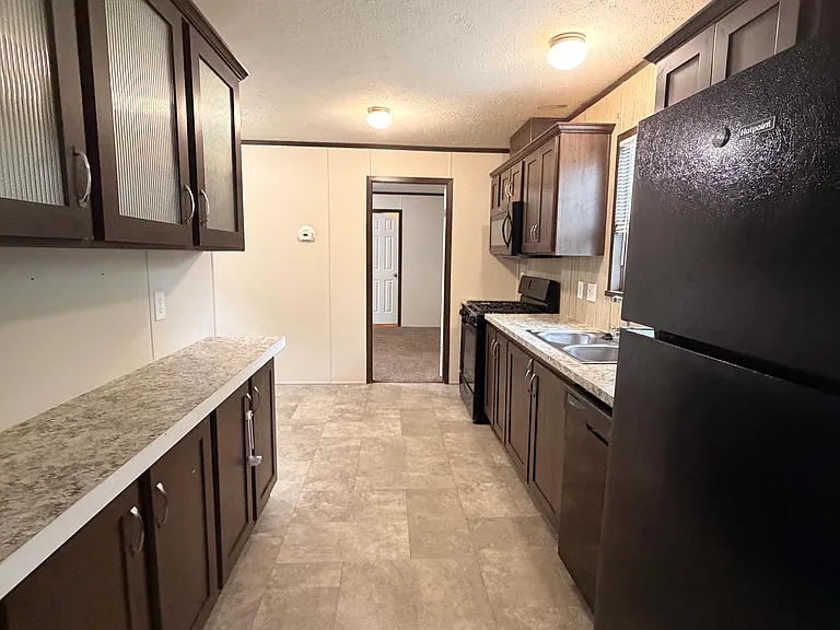 145 Humphrey Ct — Photo 2