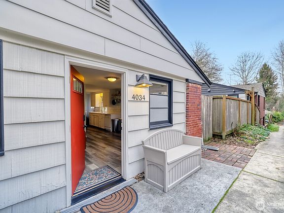 2nd image of 4034 NE 109th Street