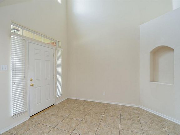 4th image of 4919 Ibis Lake Ct