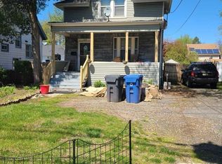 305 W Forest Ave, Englewood, NJ 07631