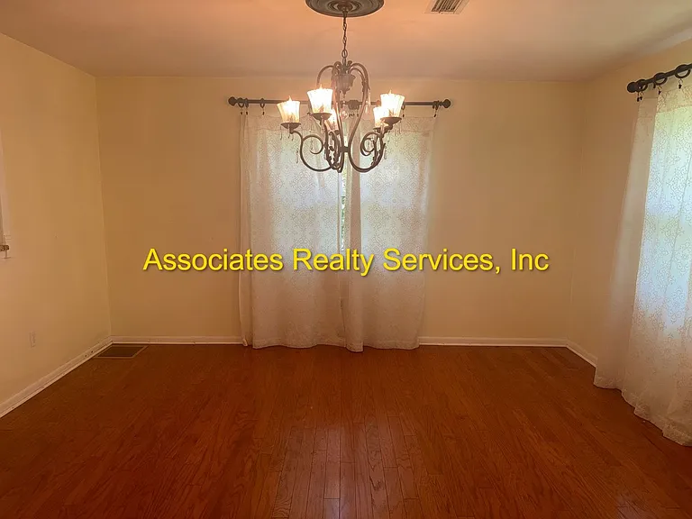 4521 NW 20th Pl — Photo 8