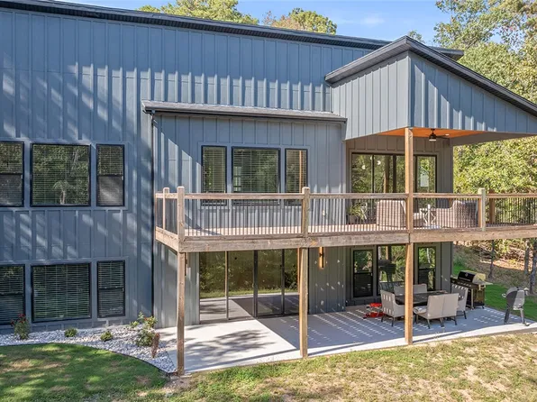 2 Helmsley Cir, Bella Vista, AR 72715