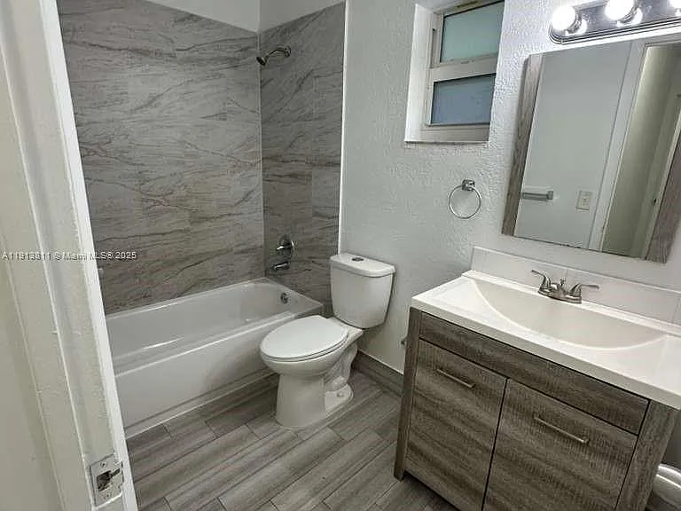 505 NW 177th St #222 — Photo 12