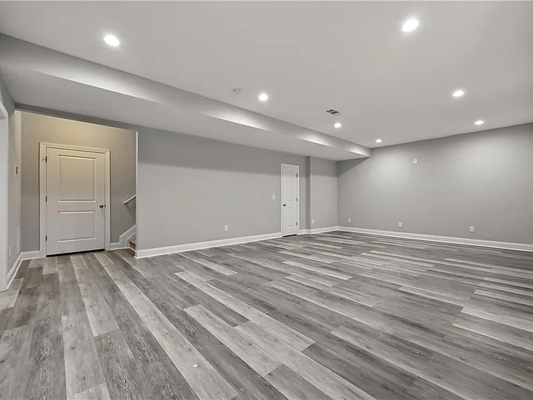 9965 Cameron Parc Cir — Photo 38